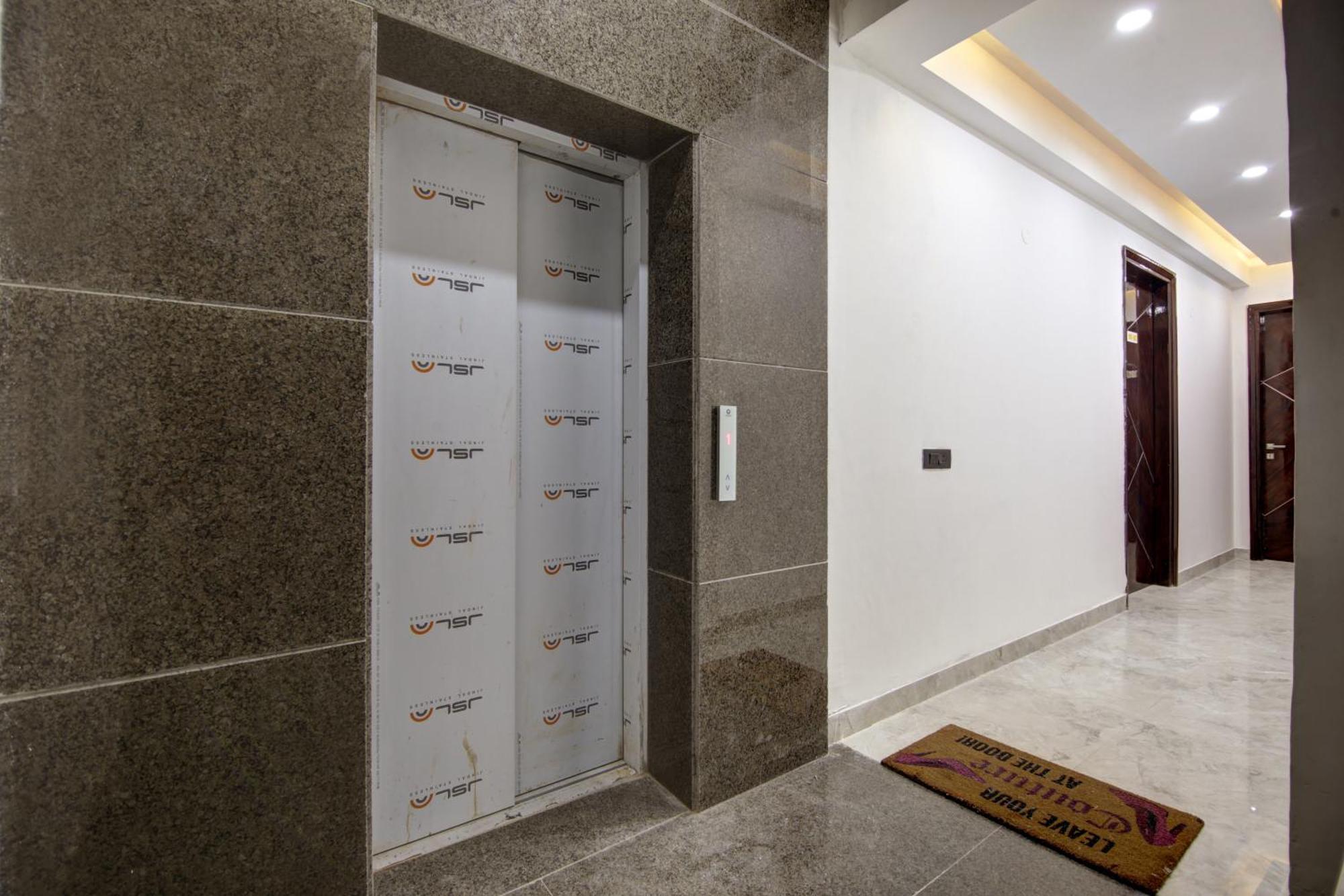 Limewood Stay - Millennium Huda City Center 古尔冈 外观 照片